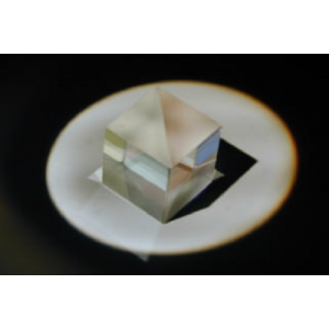 寬頻無極化立方體分光鏡